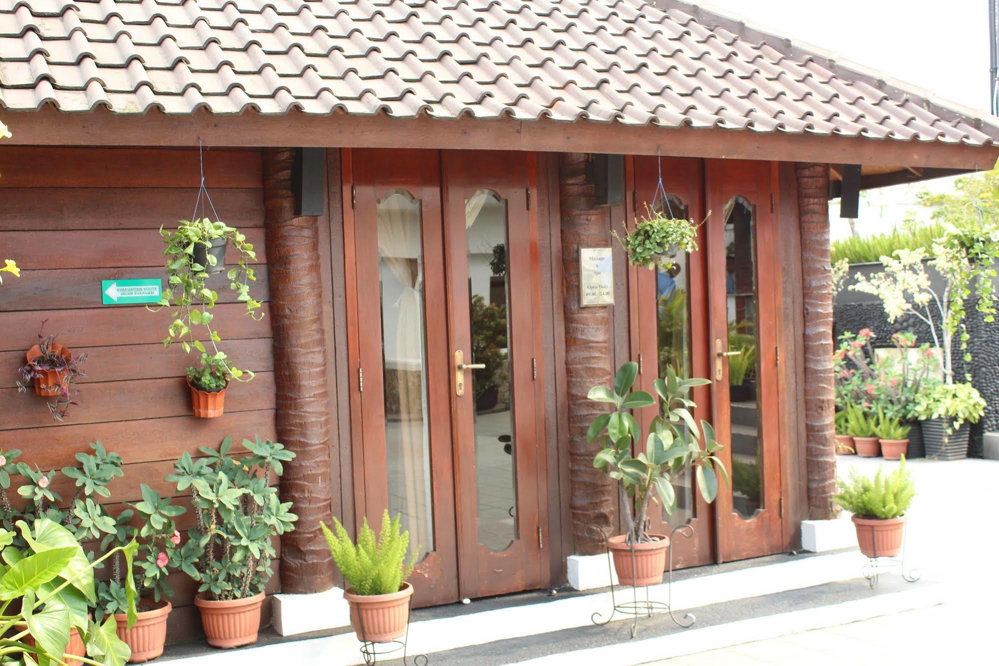 Arion Suites Hotel Bandung Exterior foto